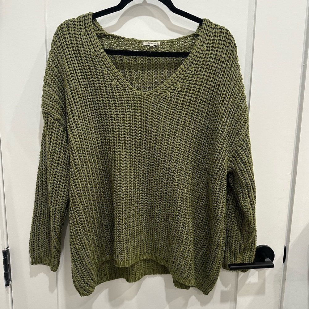 Revolve Tularosa Oversized Crocheted Olive Green V-Neck Sweater XS